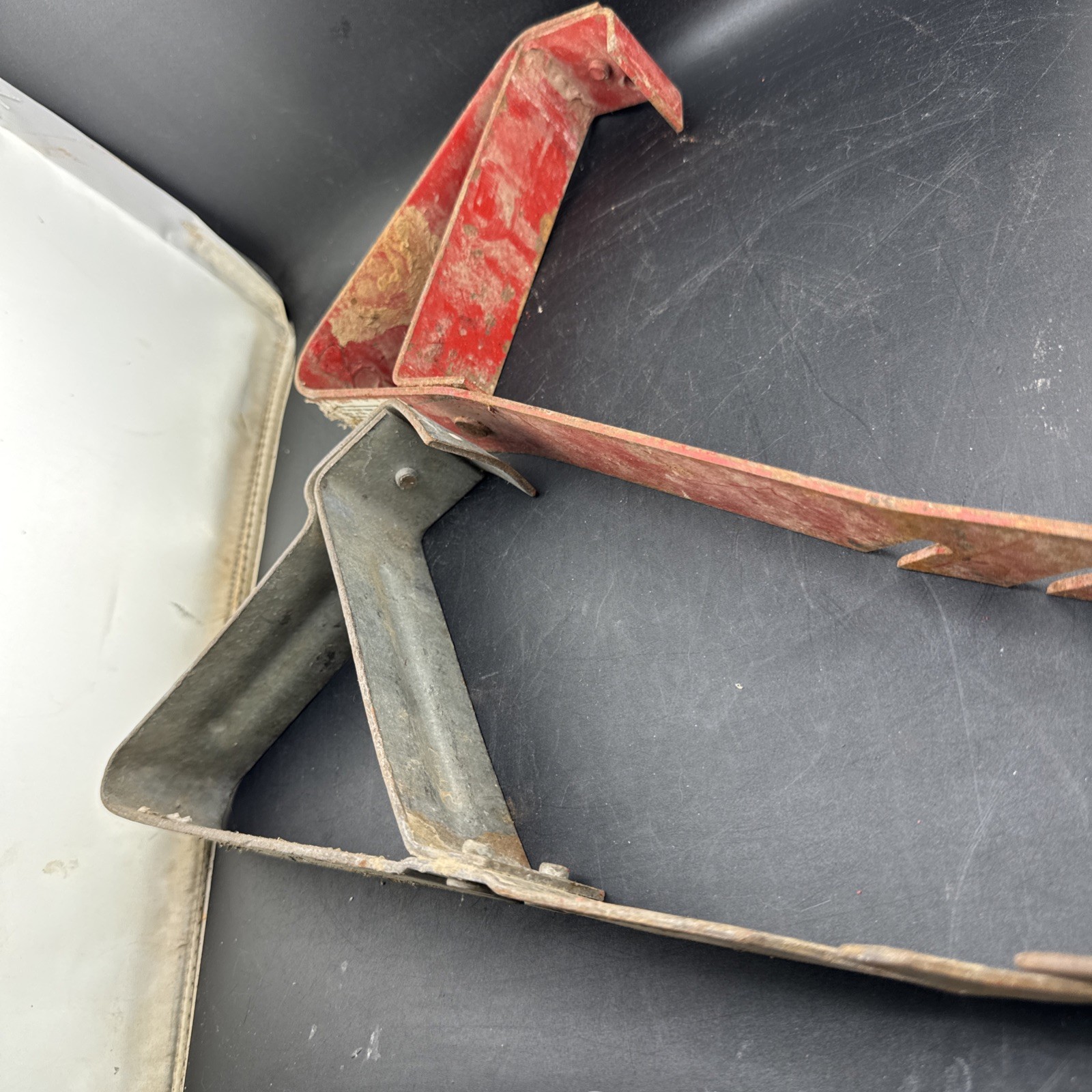 Qual-Craft Steel Fixed Roof Bracket Set of 2