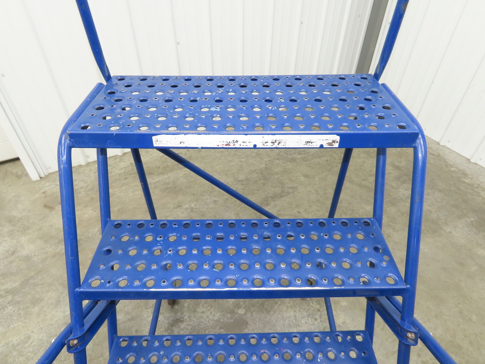 Ballymore Rolling Ladder 4 Step 10″ Work Platform 38″ Top Step 300lbs 24″ W
