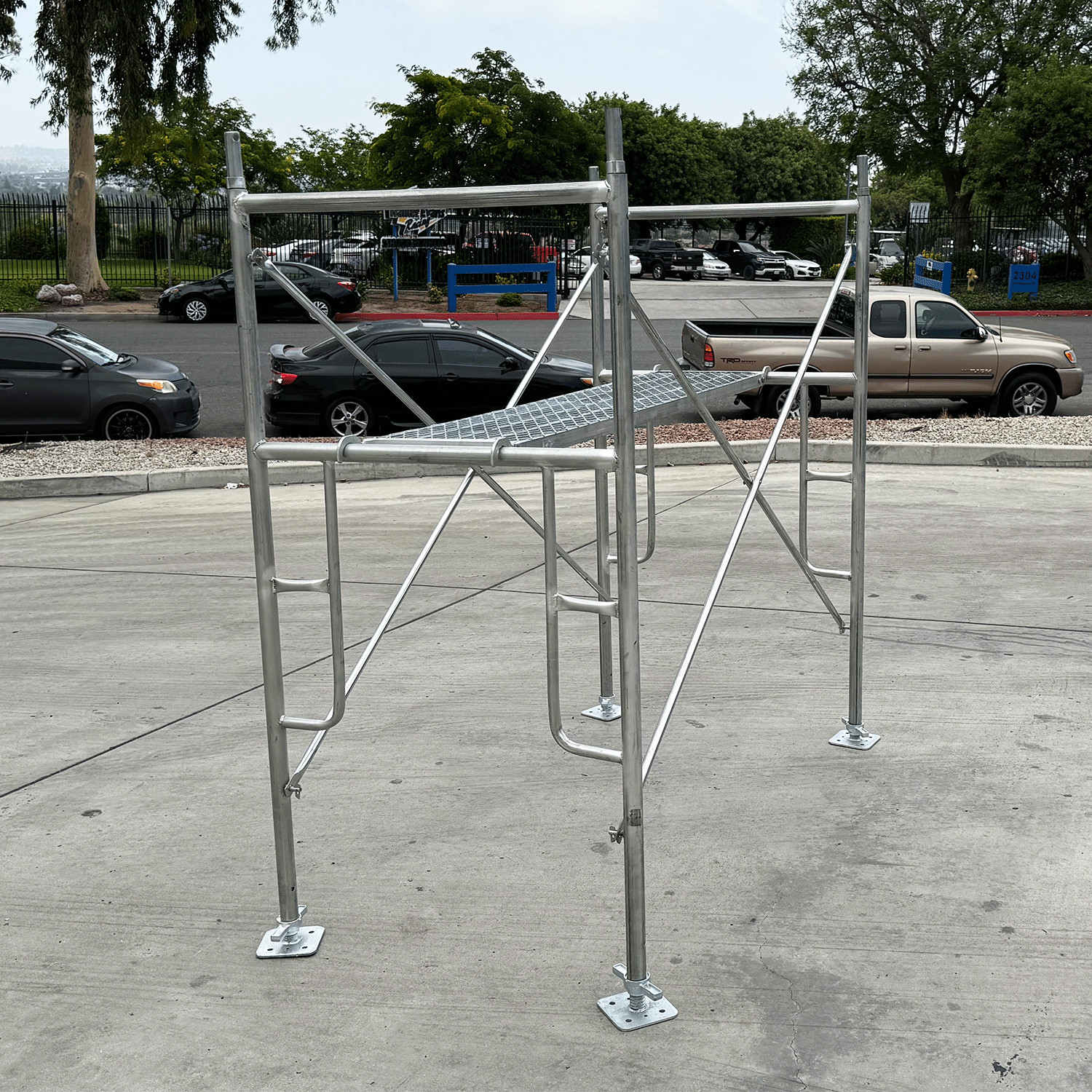Portable Scaffold Frames for 6 ft. Small Tower Scaffold – Sandbaggy