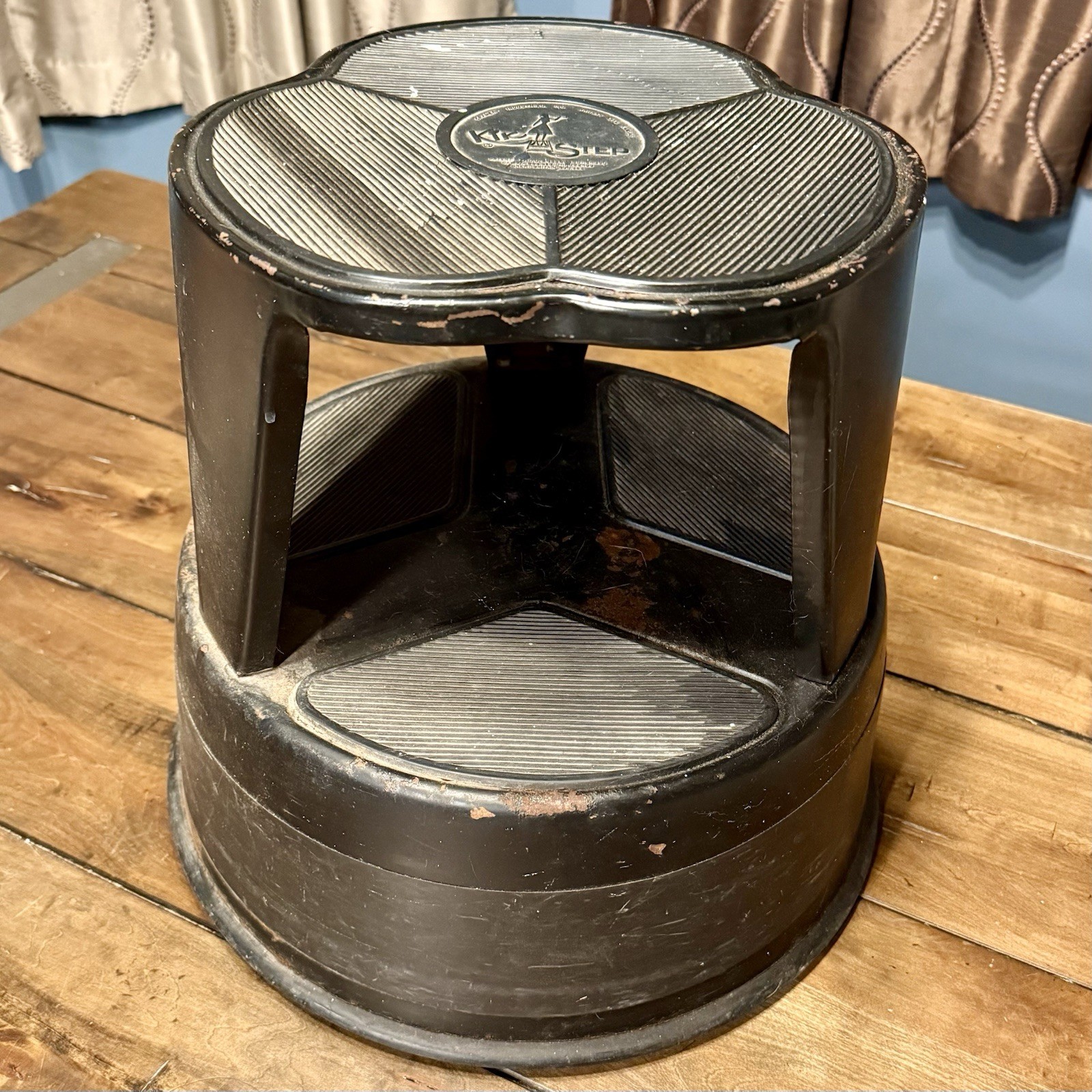 VTG 60s Cramer Kik-Step Black Library Kitchen Steel Rolling Stool 16×14″ 350 lbs