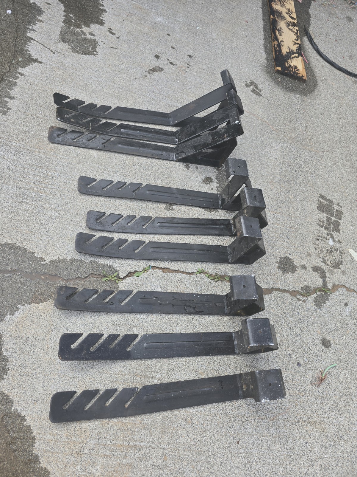 6-90°, & 3-60° 2×6 Qual Craft Steel Fixed Roof Bracket