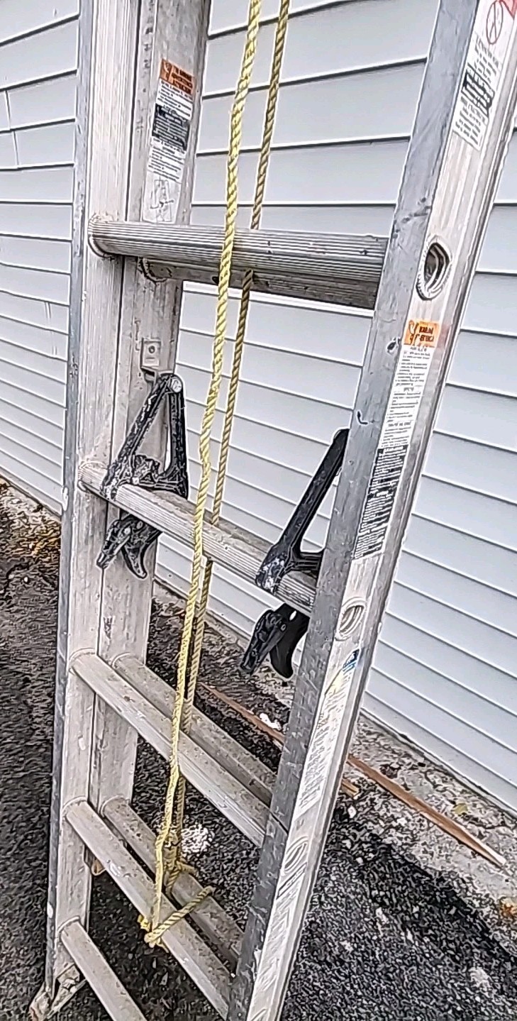 LOUISVILLE AE3220 Extension Ladder,Aluminum,20 ft.,I 36Y346