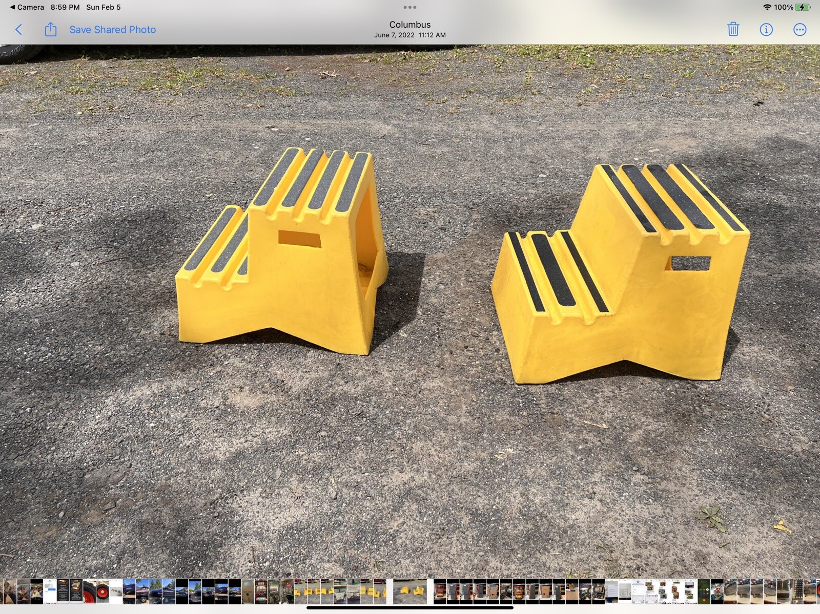 ONE YELLOW PLASTIC STEP STANDS 500 MAX. 500 Lb. CAPACITY NON-SLIP 24”X20”X17.25