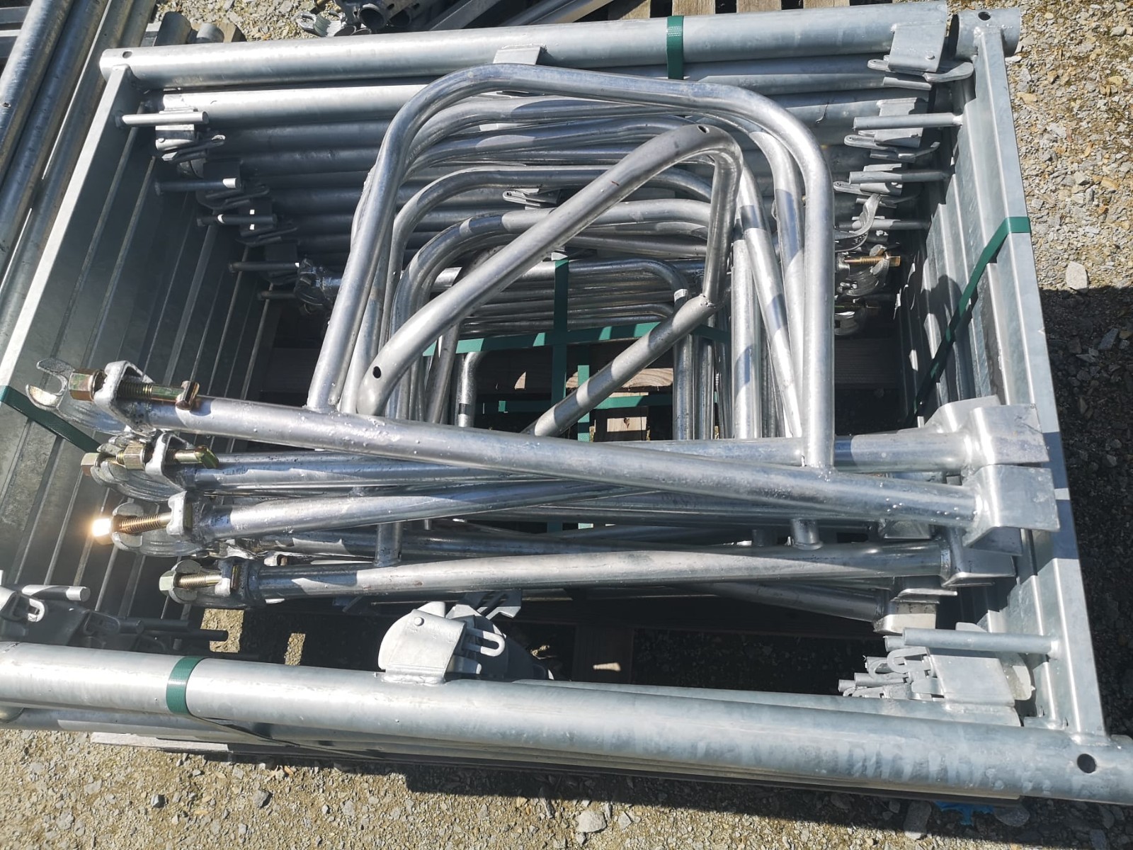 Steel scaffolding for facade 130 m2 wooden floor 2.5 m scaff 74 new & free sh…