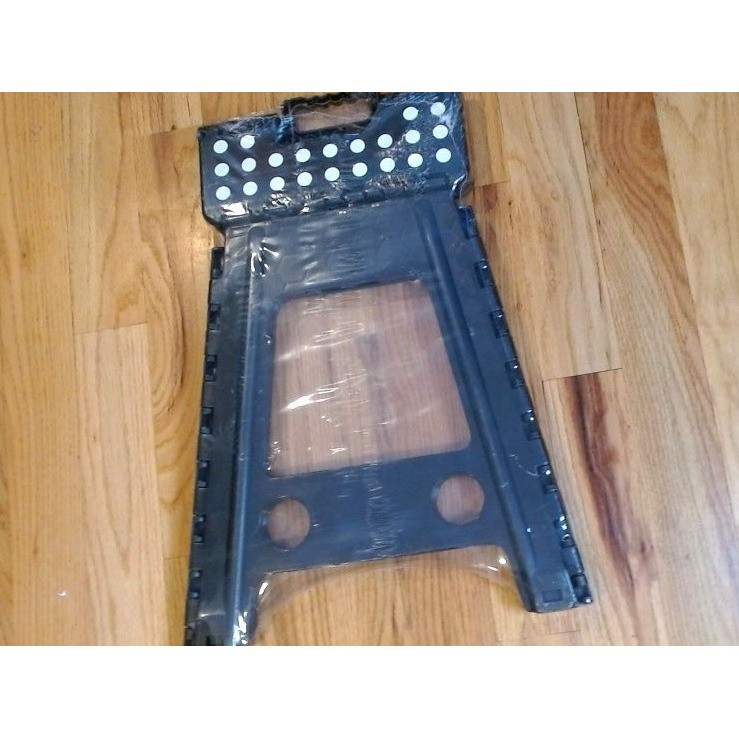 Step Ladder – Black Foldable , BRAND NEW IN PACKAGE