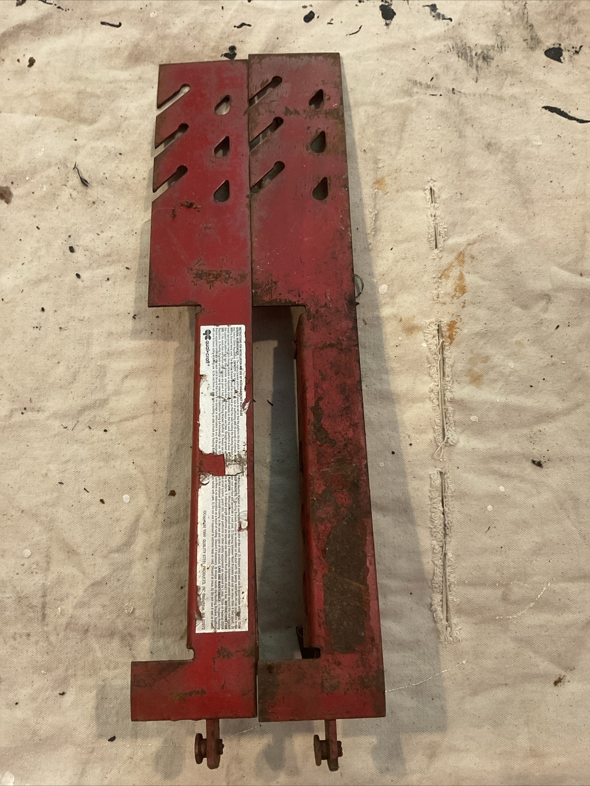 Qual Craft 10 In. Adjustable Roof Bracket (2 Brackets Included) Preowned Shingle