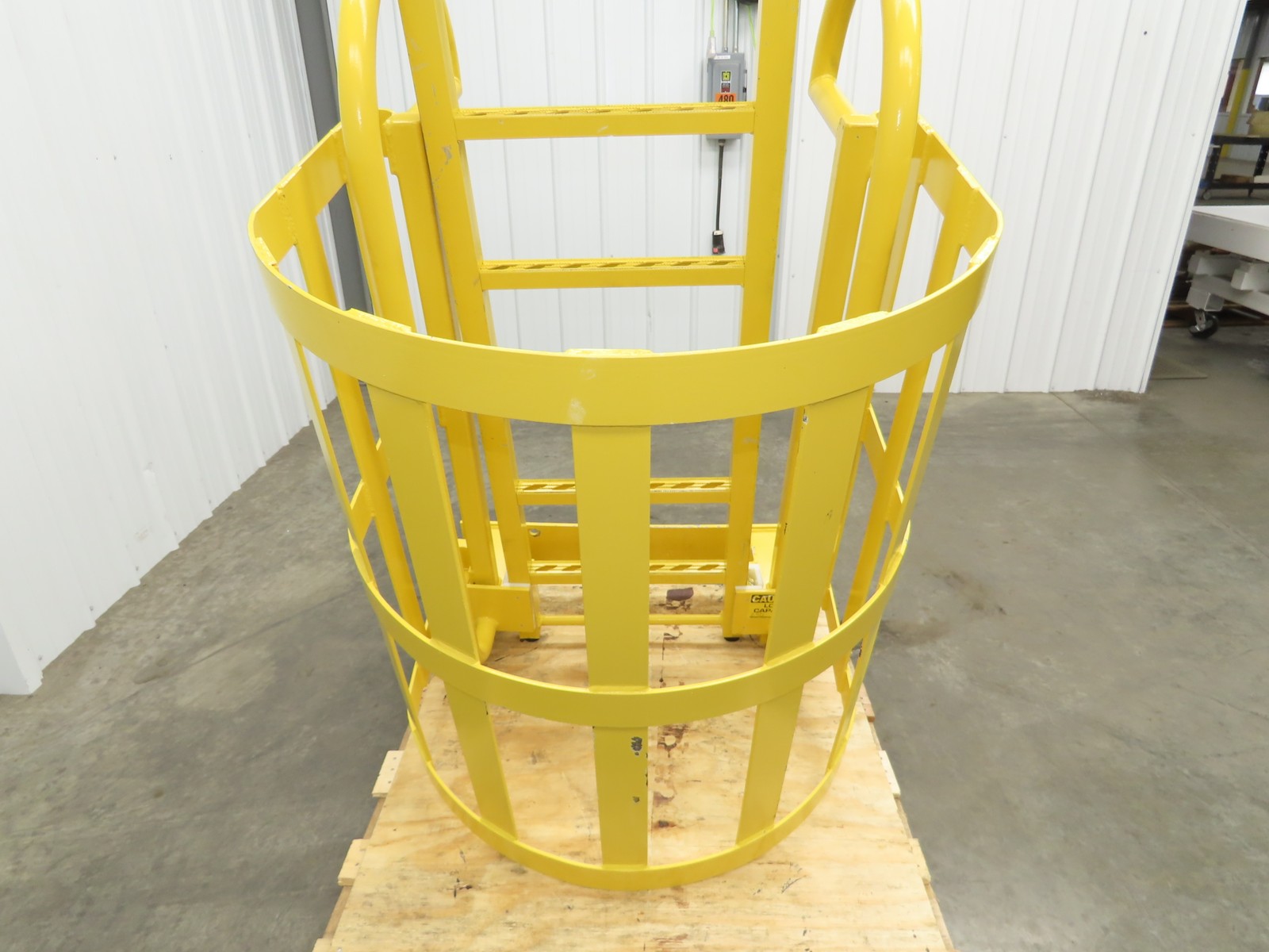 Industrial Mezzanine OSHA Ladder 7′ Floor Height Cage Safety Steel Railing