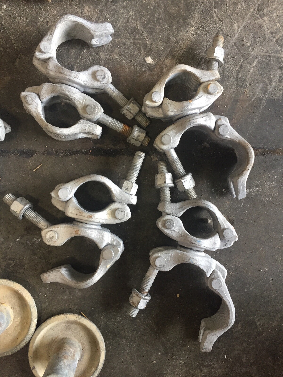 Misc. Lot Scaffolding Clamps, Swivel Coupler & Girder Clamp 2″ X 2″ AT-PAC