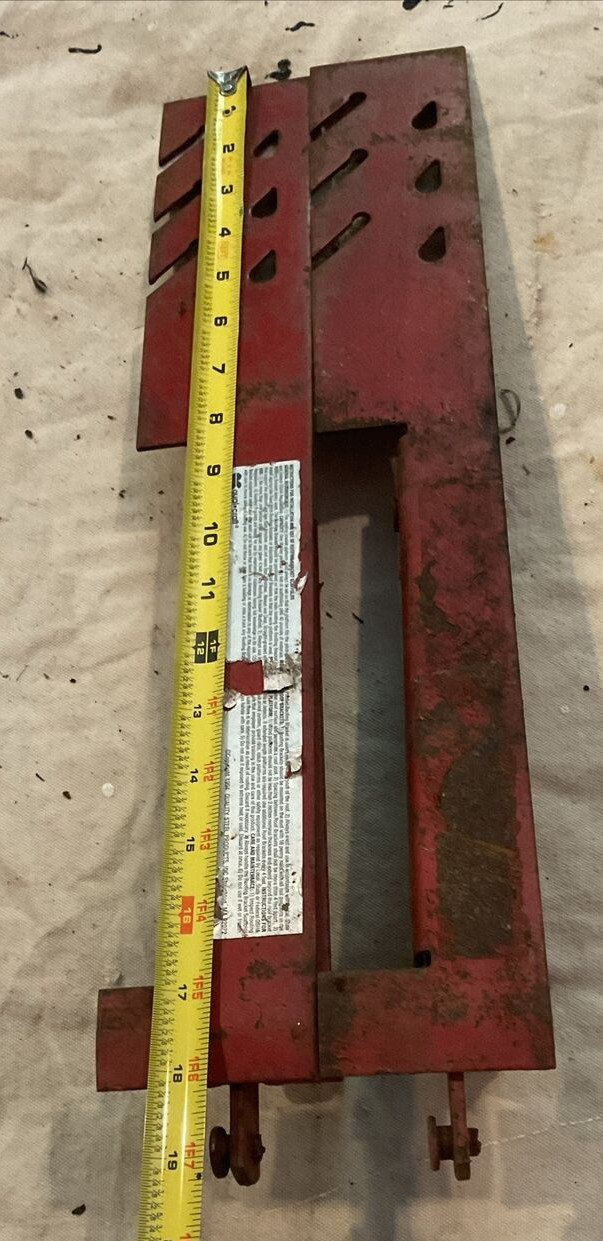 Qual Craft 10 In. Adjustable Roof Bracket (2 Brackets Included) Preowned Shingle