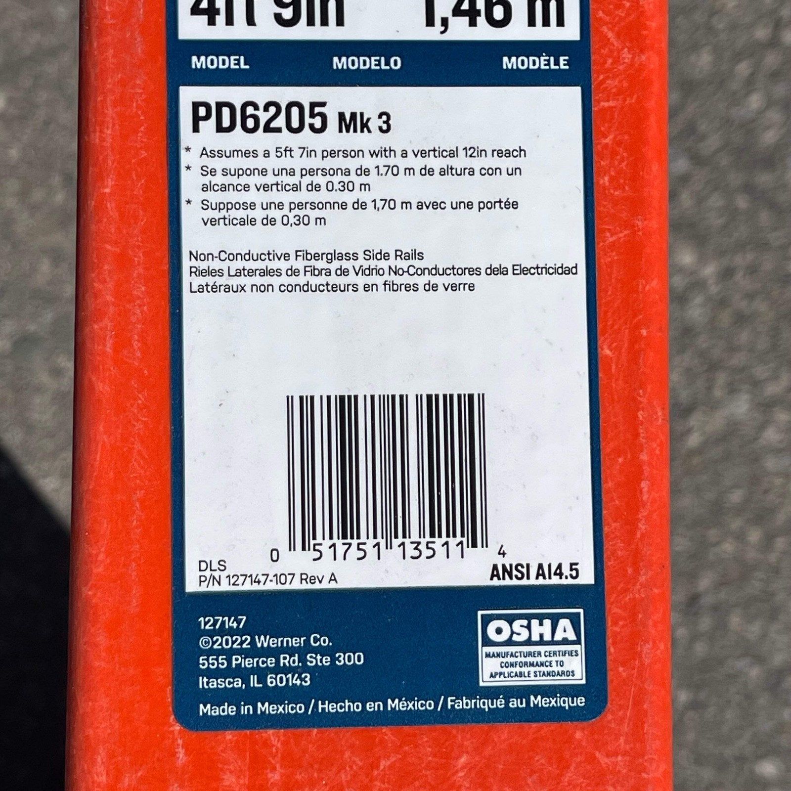 Z@ WERNER Podium Max Fiberglass a Frame Step Ladder 5-11 ft, 300 lbs cap Orange