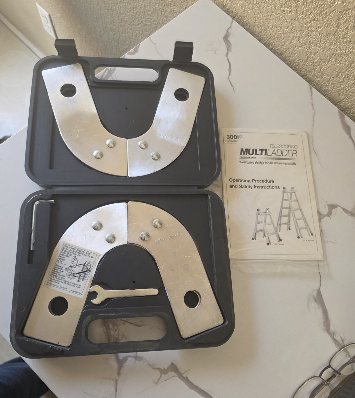 Werner Telescoping Multi Ladder Hinge/Lock Replacement Kit w/ Case