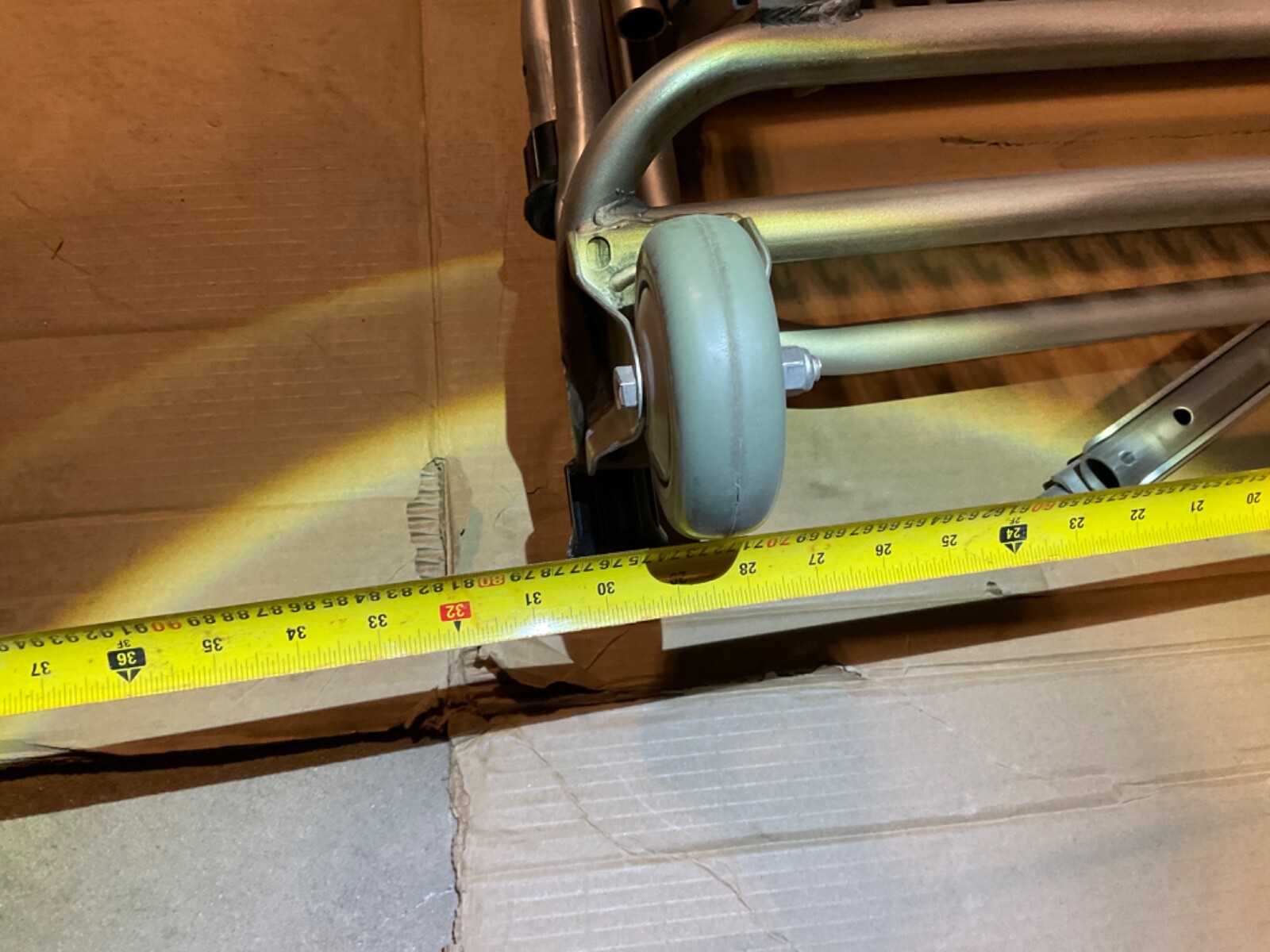 NEW Ballymore Stainless Steel Tilt & Roll Ladder, 3 Step, 30″ W Base, 24″ W Step