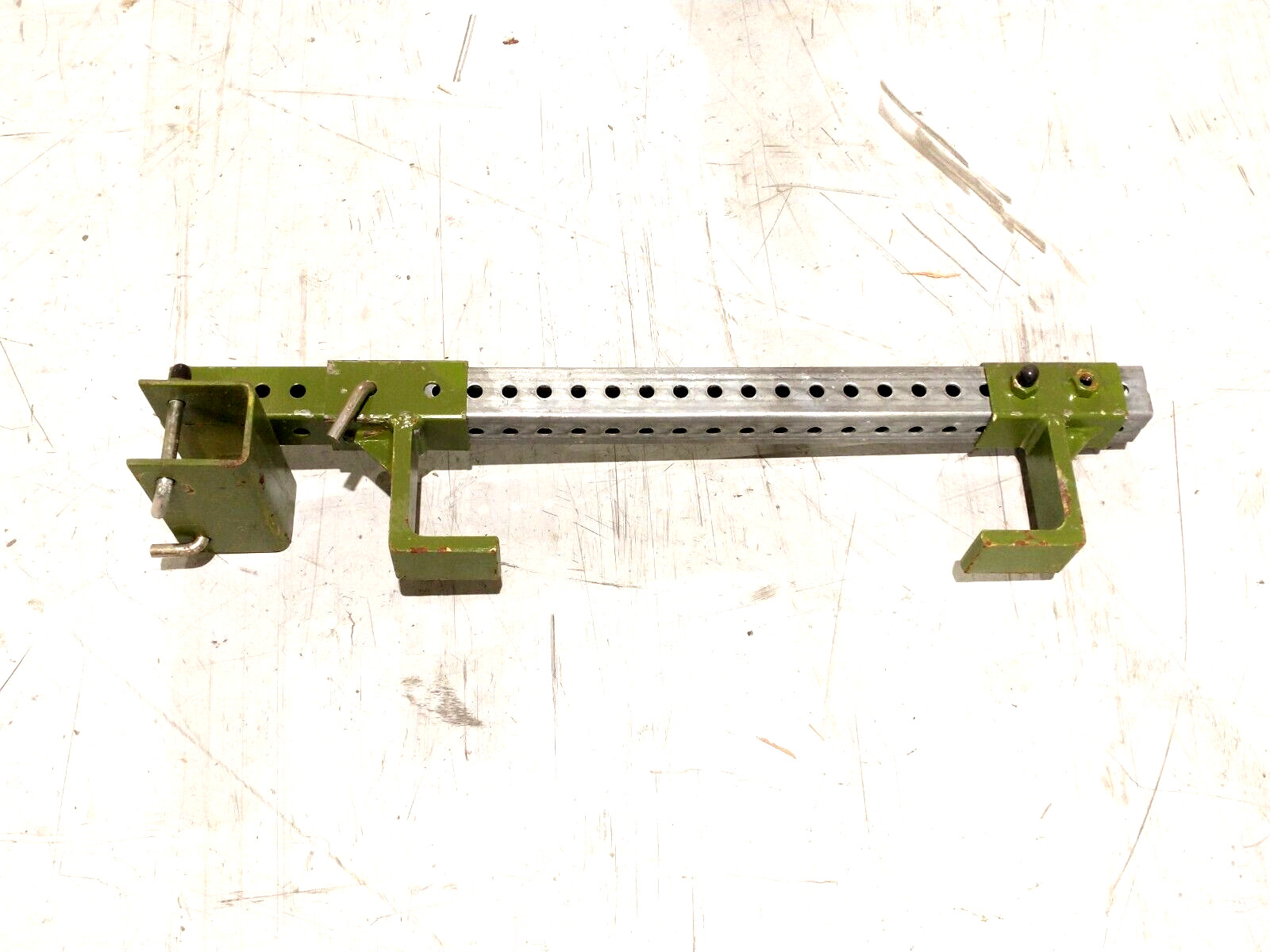 Swing-Lo SL-64D Side Mount Parapet Ladder Clamp
