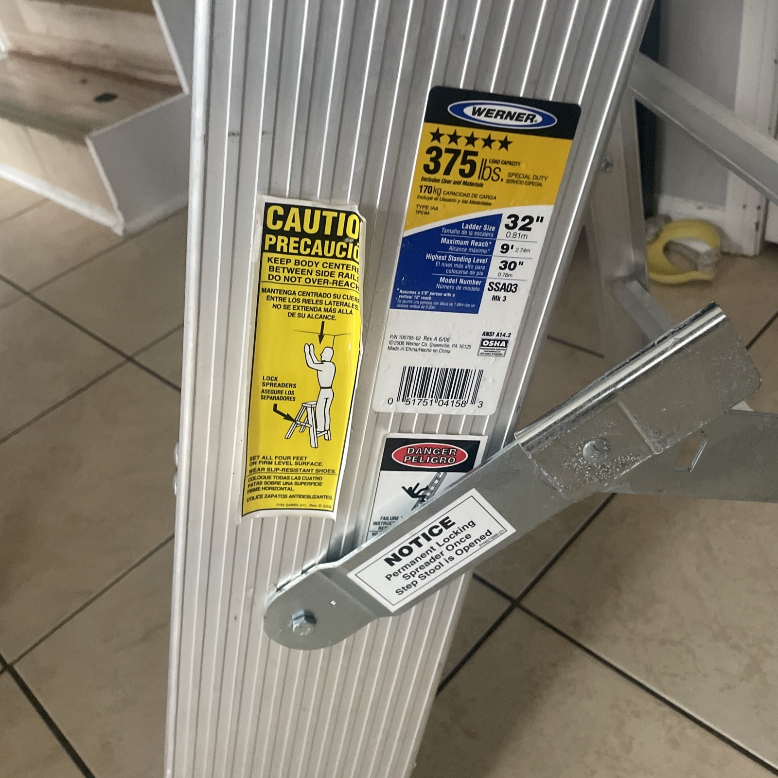 Werner SSA 03 3ft Type IAA Fiberglass Step Stand 375 lb Duty Rating