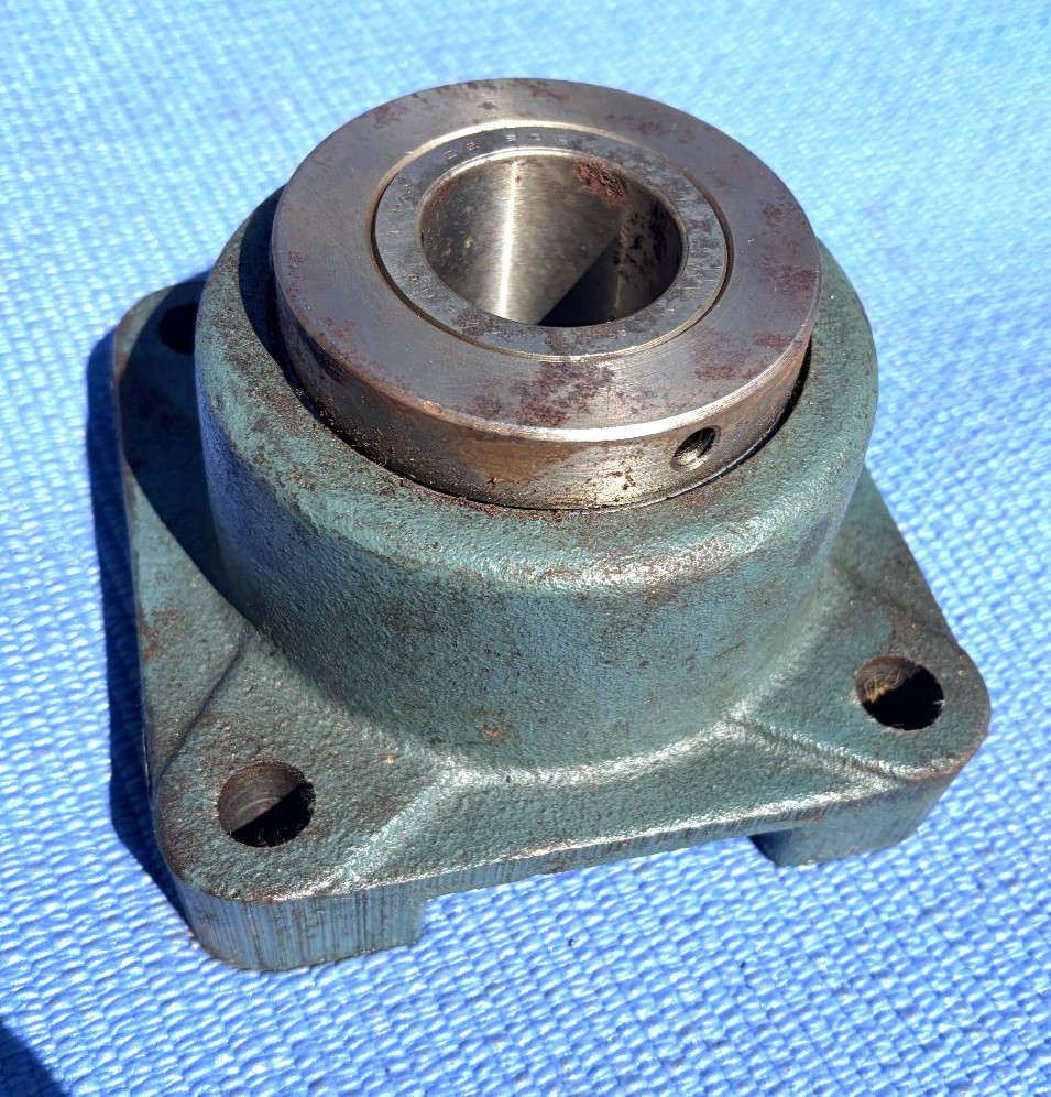 Dodge AA2512A Type E-Xtra 4-Bolt Flange Bearing 1-1/2″ Bore Unused