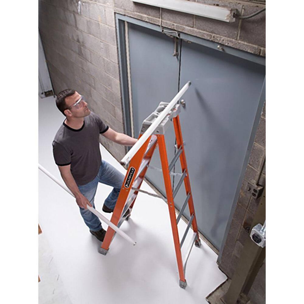 Louisville 3 Steps, 4′ High, Type IA Rating, Fiberglass Step Ladder 300 Lb Ca…
