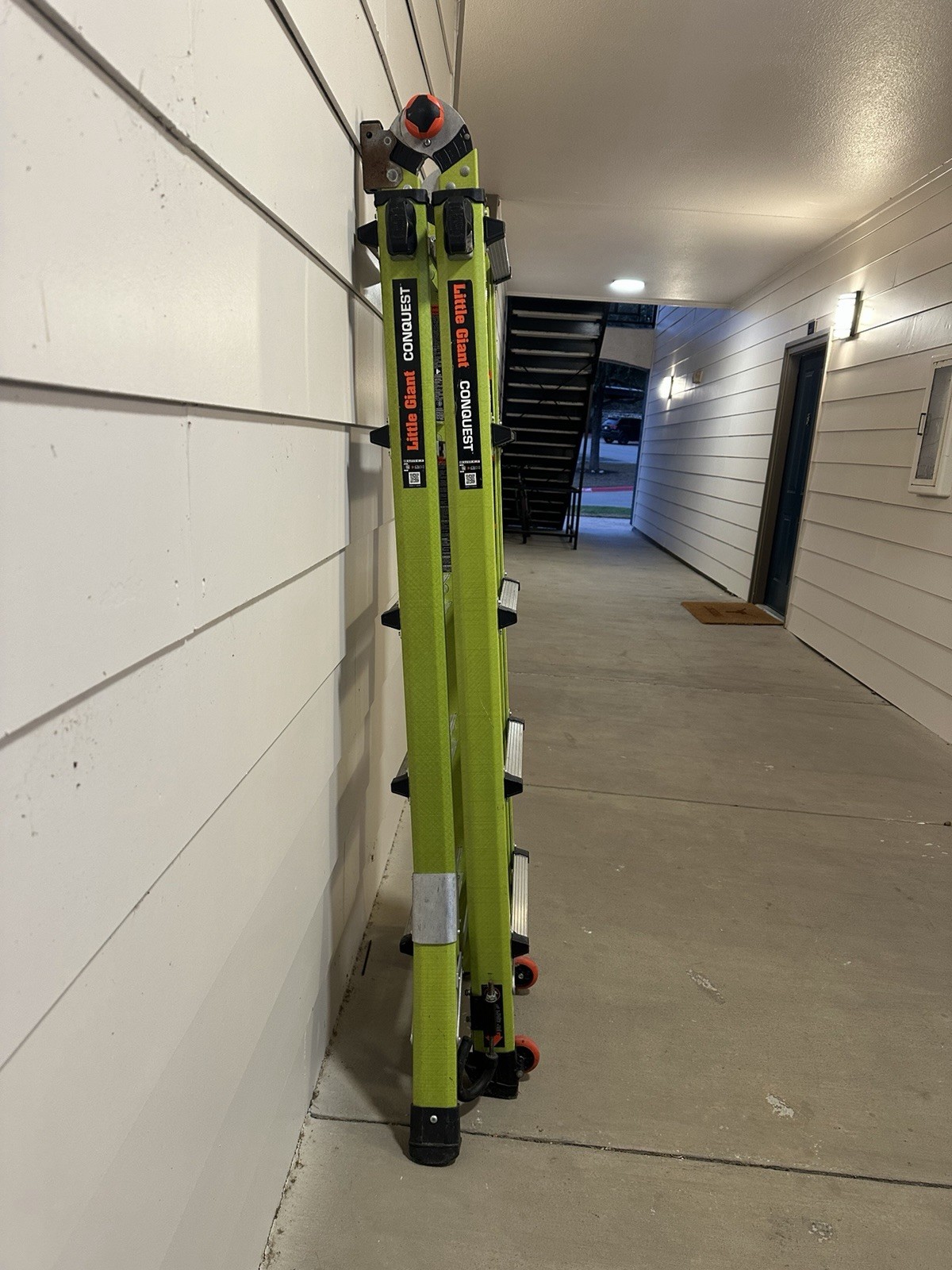 Little Giant Ladder Systems 2.0 Conquest Folding Green Aluminum Ladder