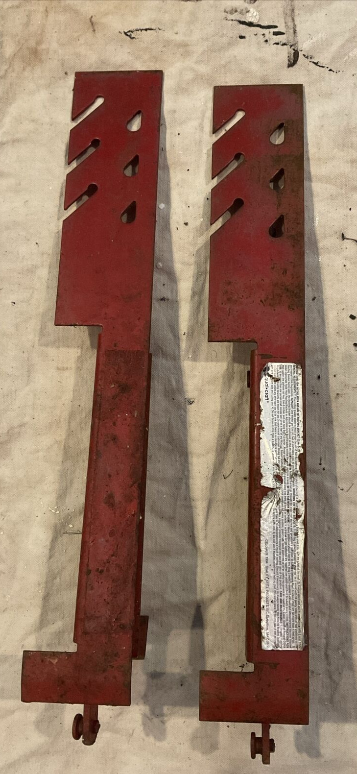 Qual Craft 10 In. Adjustable Roof Bracket (2 Brackets Included) Preowned Shingle