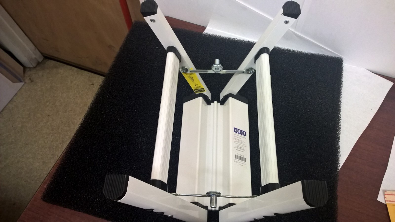 Step Stool, 11-1/2 In H, 225 lb., Aluminum (E4C)