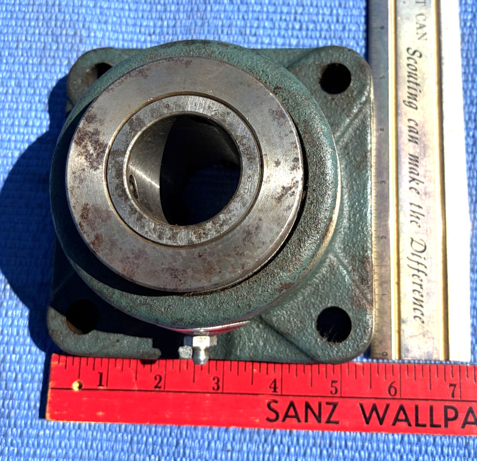 Dodge AA2512A Type E-Xtra 4-Bolt Flange Bearing 1-1/2″ Bore Unused
