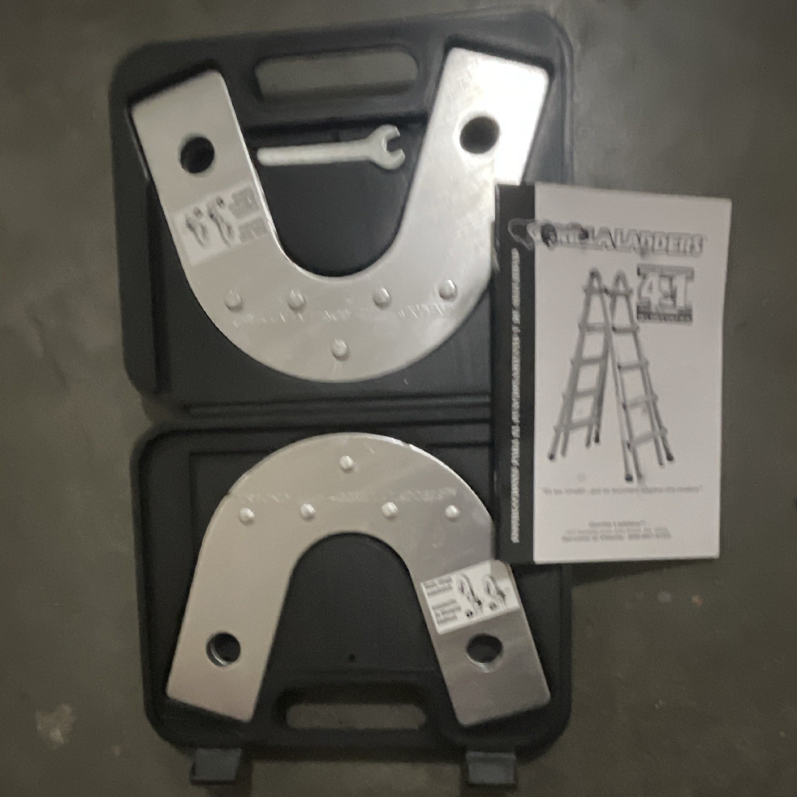 Gorilla Ladders Accessory Hinge Kit with Case and Manual