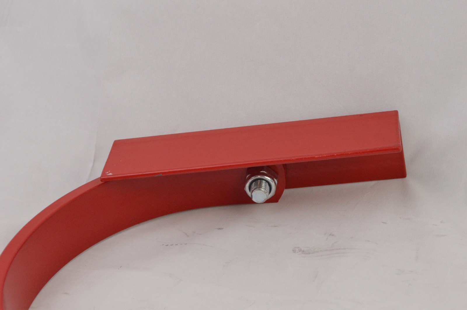 Qualcraft 2481 Steel Ladder Hook Red Powder Coated Weather Resistant Single OEM