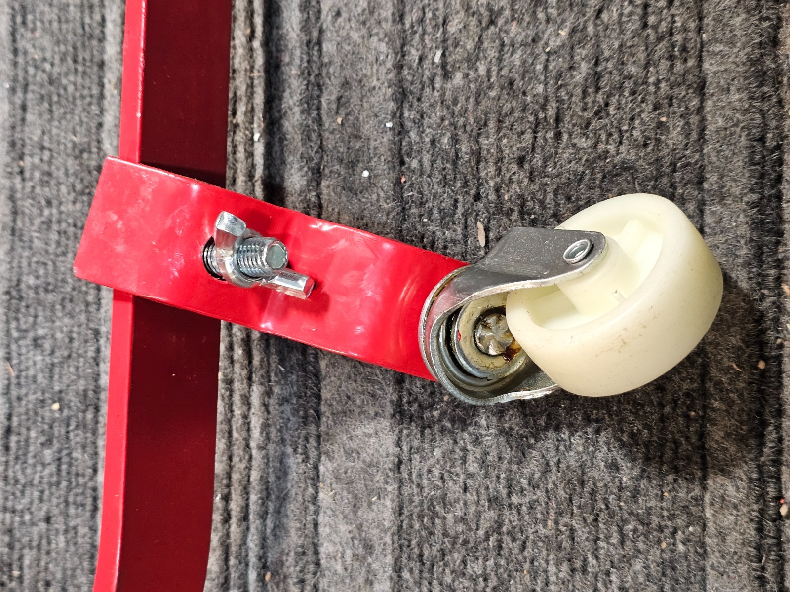 (QTY 2) Qualcraft 2481 Steel Powder-Coated Red Weather-Resistant Ladder Hook