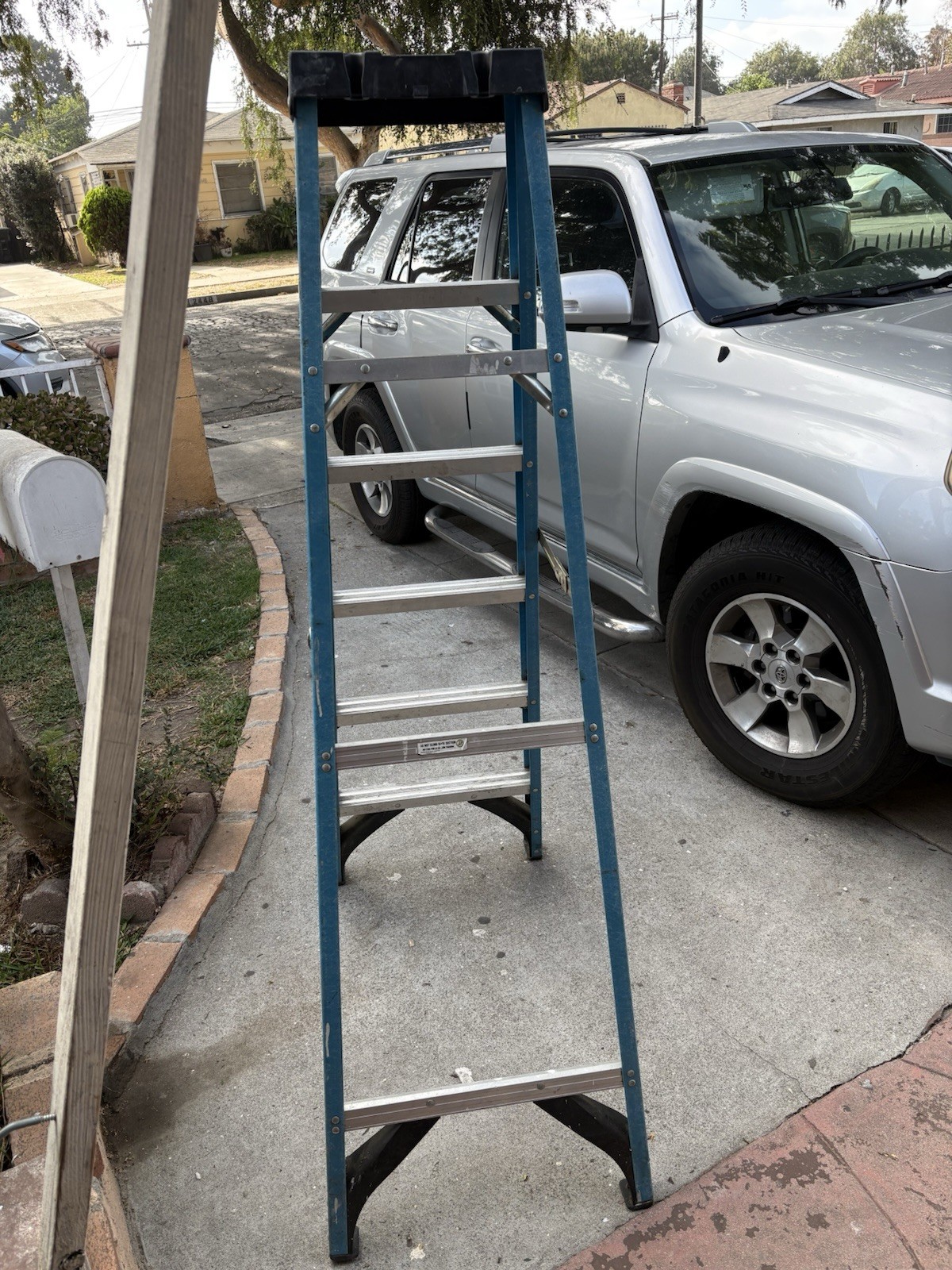Werner Fiberglass Blue Folding Step Ladder – Werner Step Ladder Model