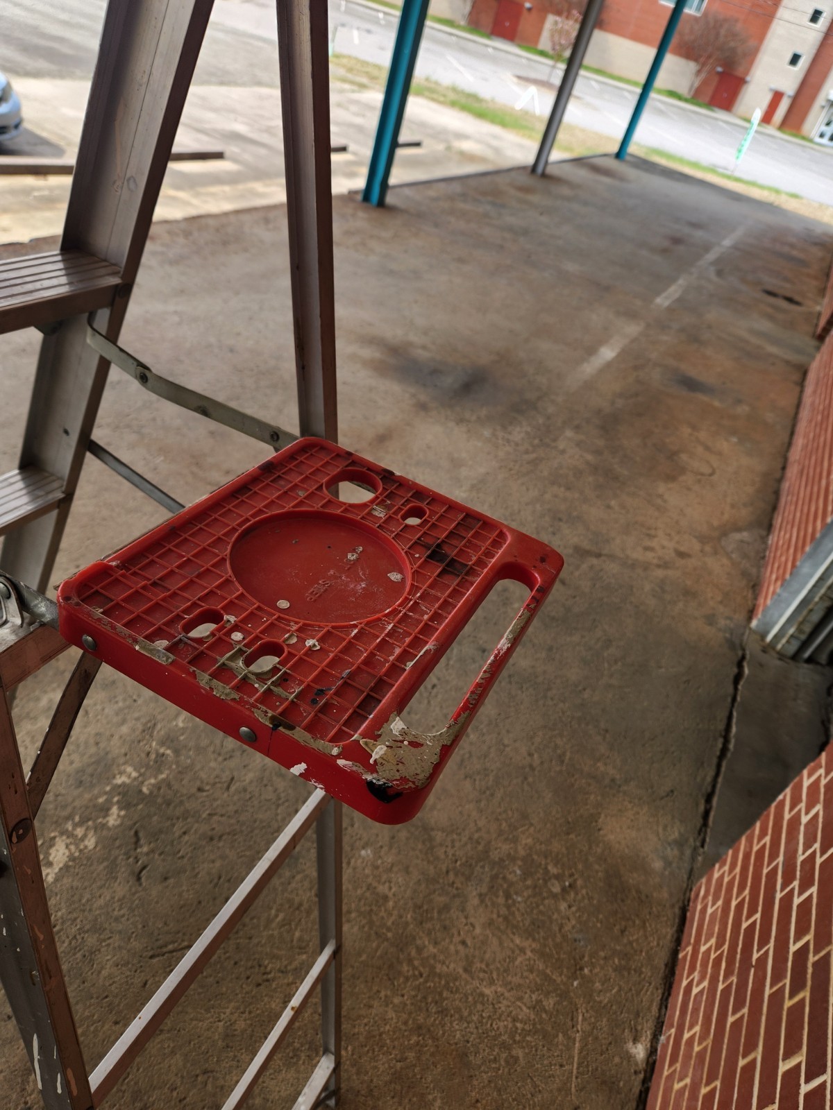 LOUISVILLE 6 FT Aluminum LADDER L2311-06S 200 lb.