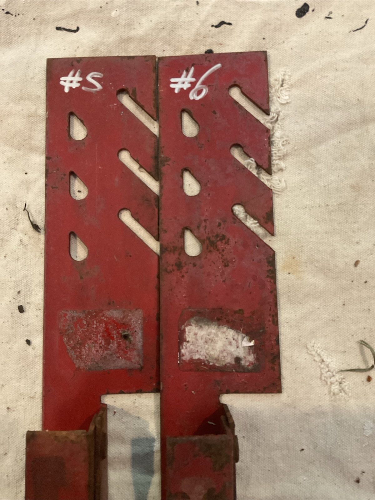 Qual Craft 10 In. Adjustable Roof Bracket (2 Brackets Included) Preowned Shingle
