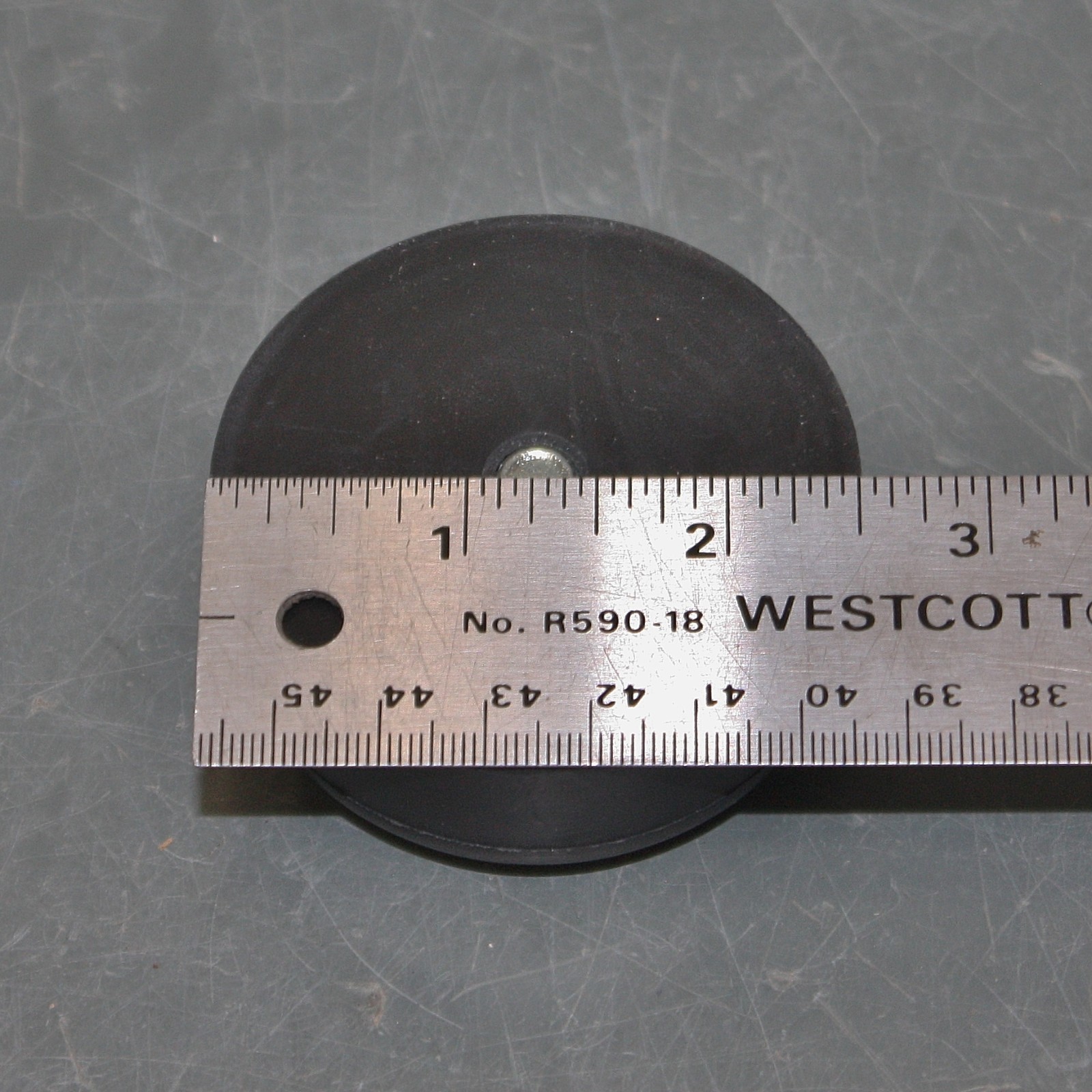(4) Cotterman Replacement Ladder Rubber Pads SU2201, 2-1/2″ x 1″, 3/8″ Stud
