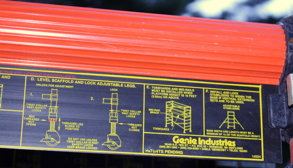 Genie/Genex Fiberglass Scaffolding – 2 Sections Wheels,Outriggers,Walkboard