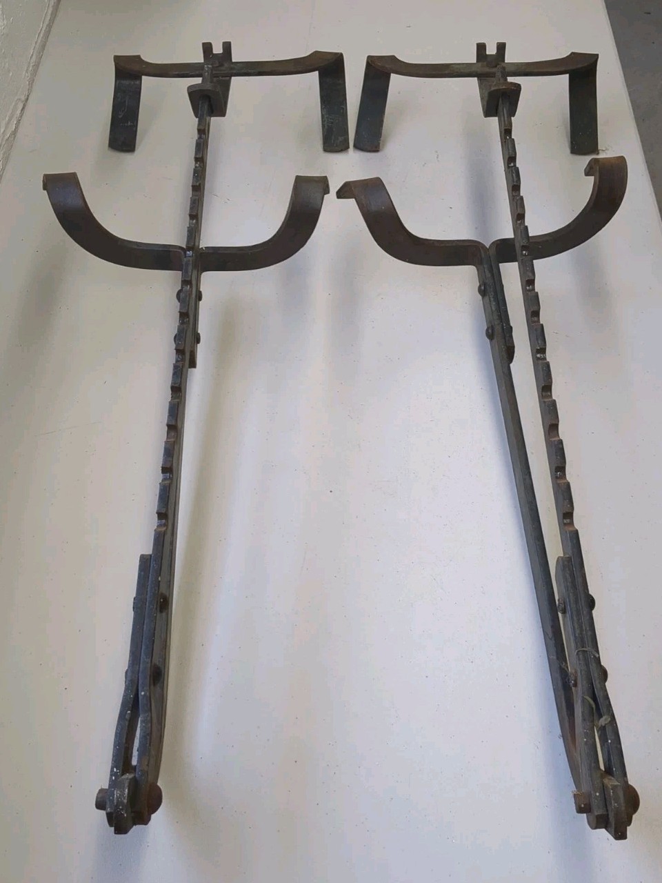 Antique Murray-Black Steel Ladder Jacks – Vintage Model 68 Brackets (Pair)