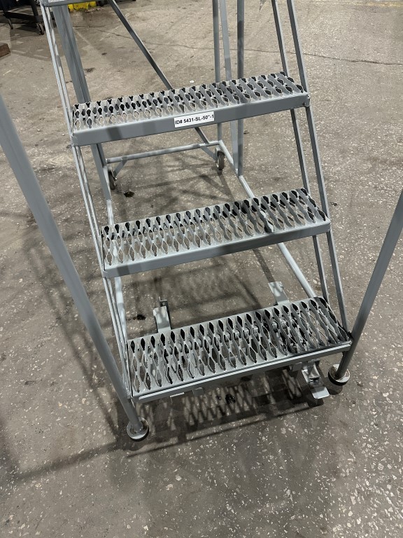 COTTERMAN 50″T / 5 STEP PORTABLE STAIRS