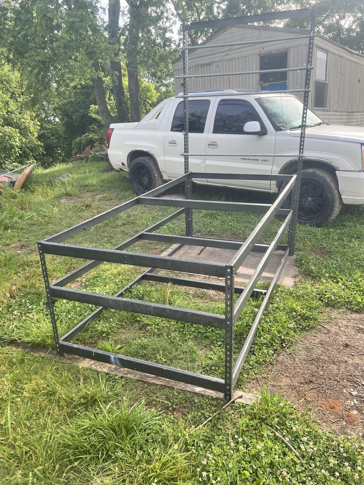 Shop Screen Table And Spline Stand