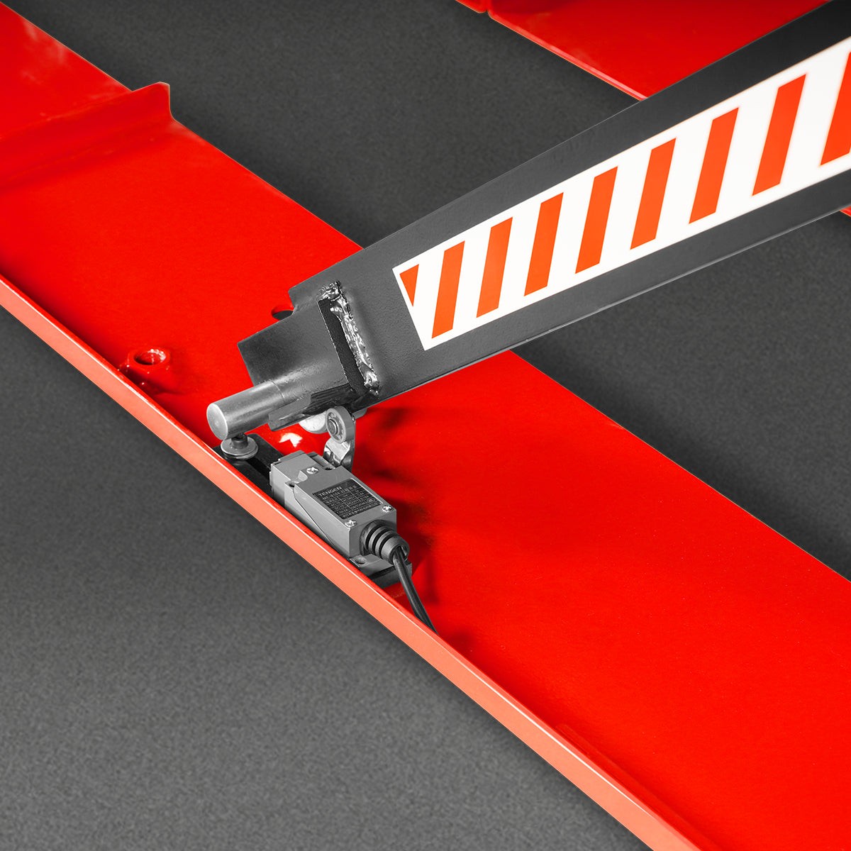 MechMaxx 3300lb Capacity Electric Hydraulic Double Scissor Lift Table, ELT33P