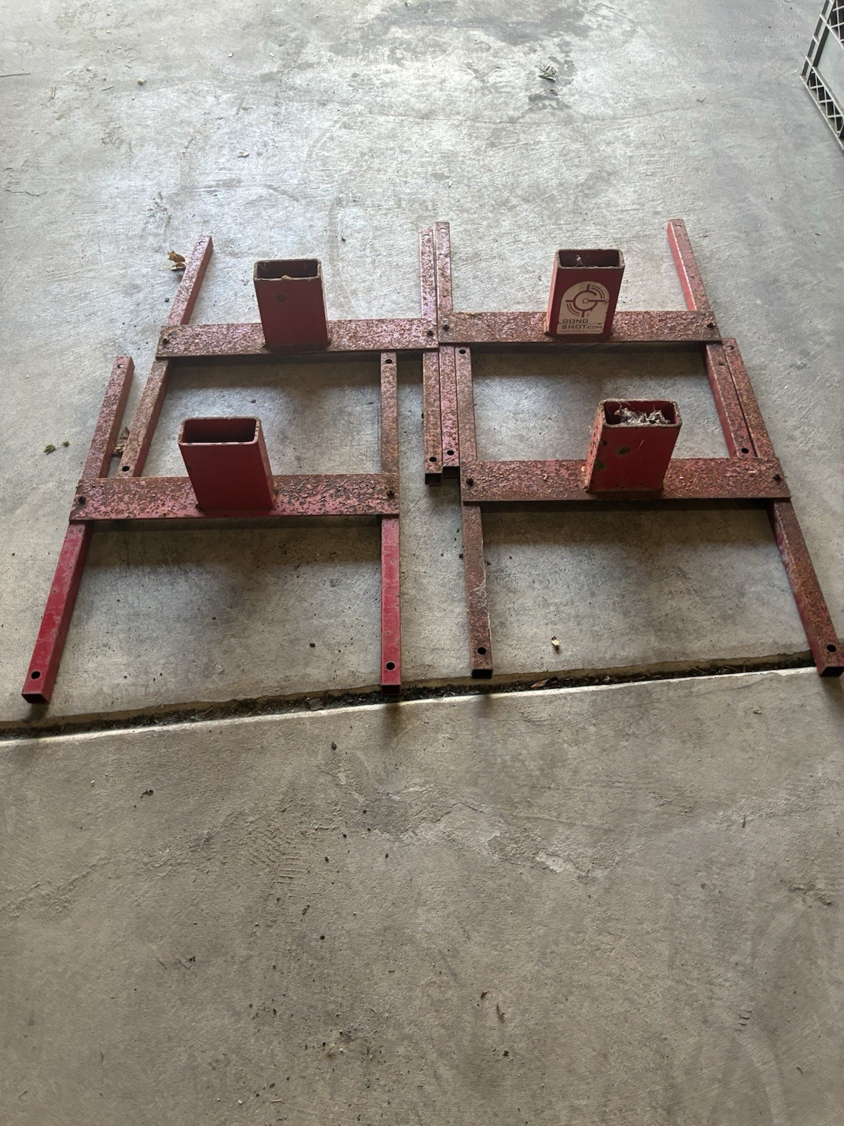 GongShot.com Modular Scaffolding Components Red Bracket Frames w/ Receivers Lot