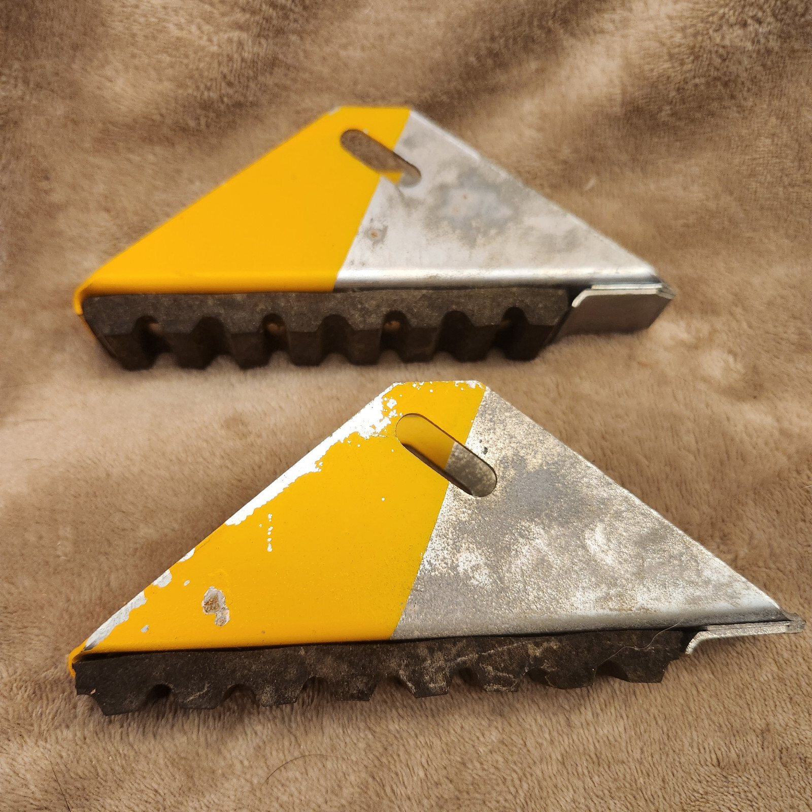 SAFE-HI 2601 Pair Ladder Shoes Feet for Step Ladders Made in Denver, Qwik Ship!