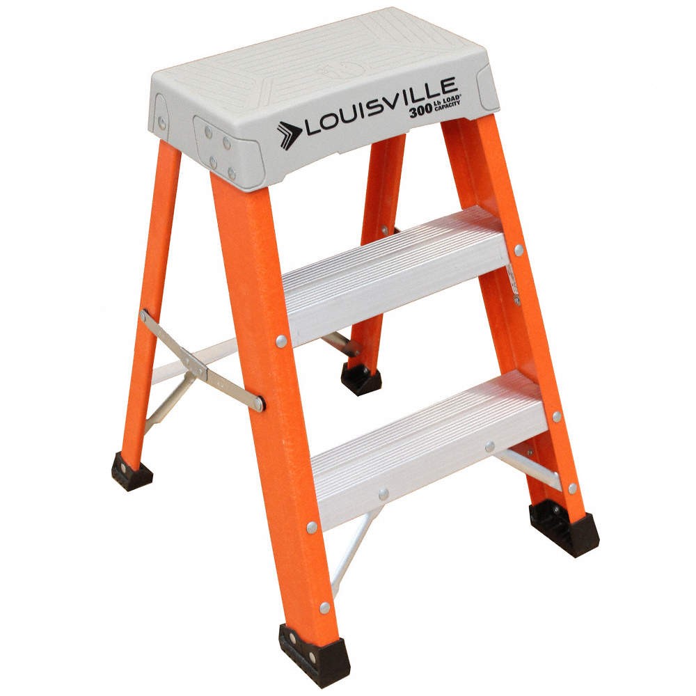 LOUISVILLE FS1502 Step Stool,24 In H,300 lb.,Fiberglass 1CMV5