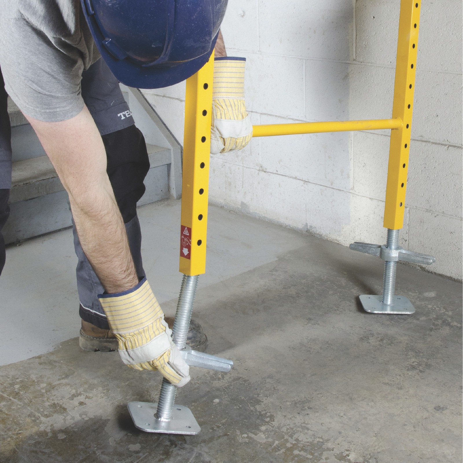 Metaltech Adjustable Leveling Jacks, 4-Pk., For Baker-Style Scaffolding, Model#