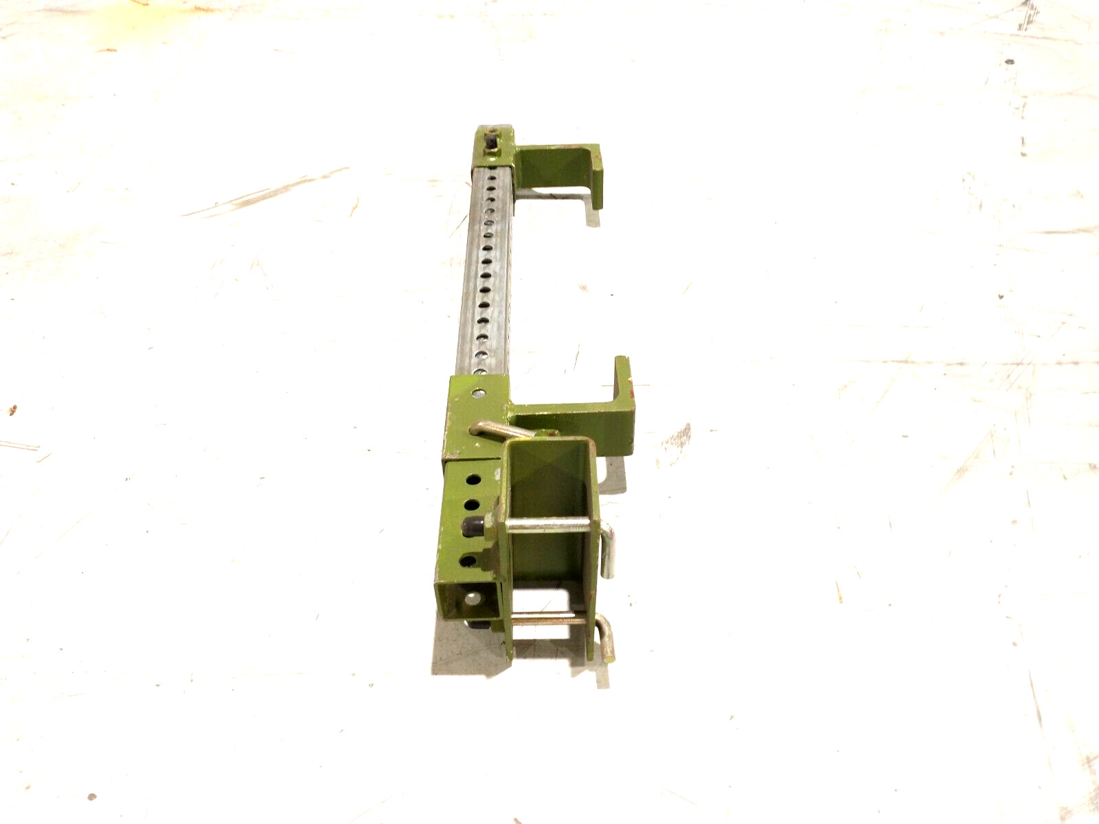 Swing-Lo SL-64D Side Mount Parapet Ladder Clamp