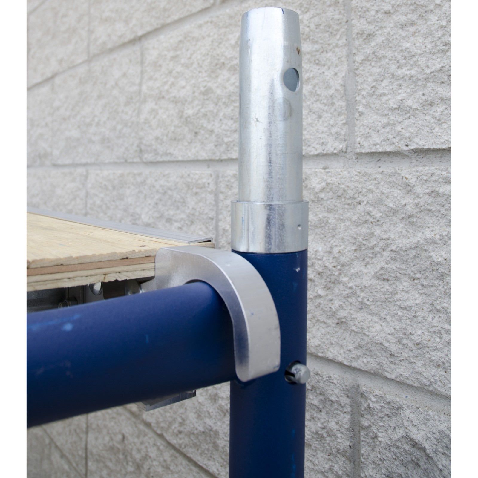 Metaltech Coupling Pin and Spring for Scaffolding, Model# M-MLC1S