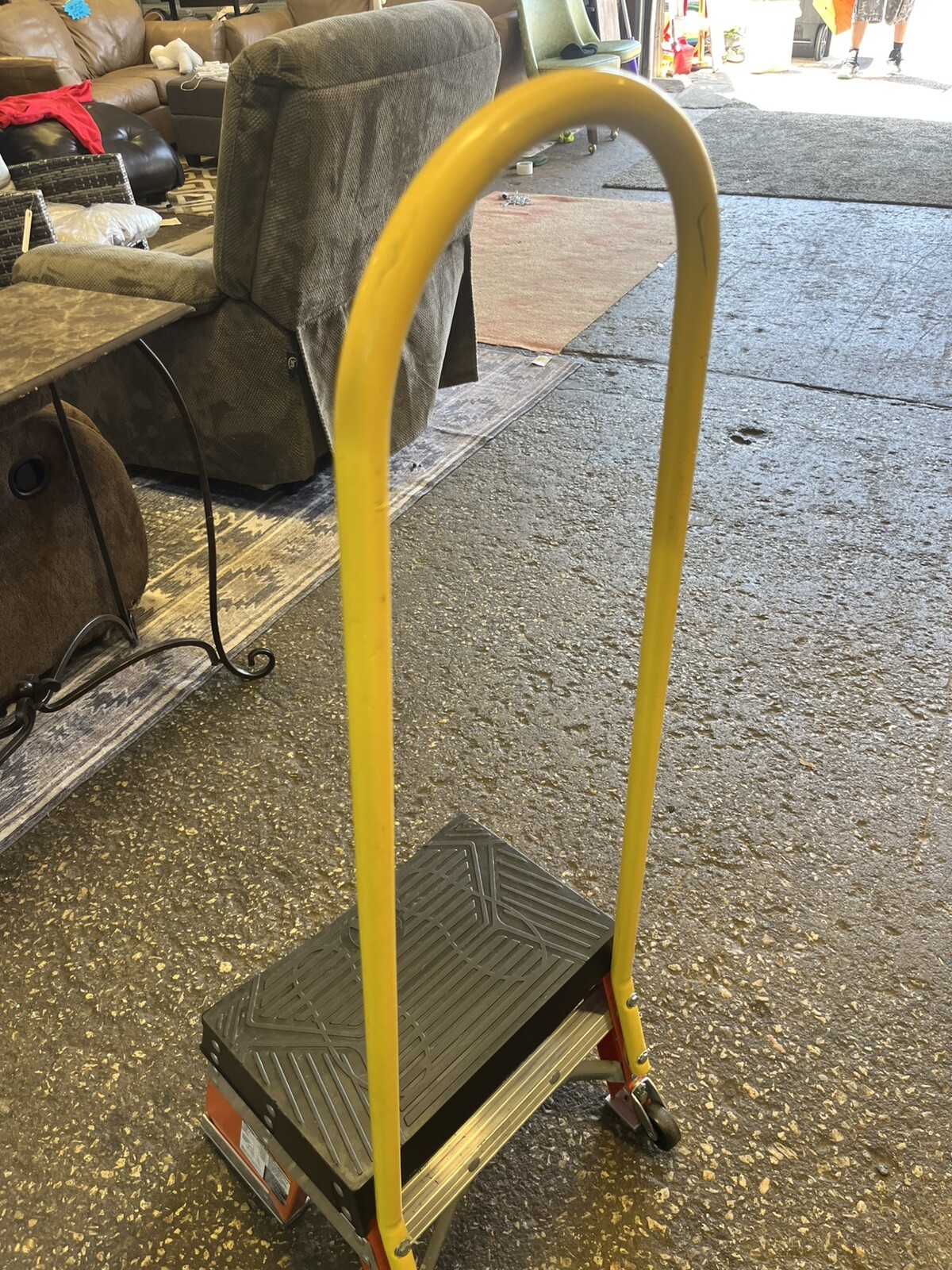 Louisville Fy8001 Step Stand, 1 Steps, 375 Lb Load Capacity, 13 In Tall Step