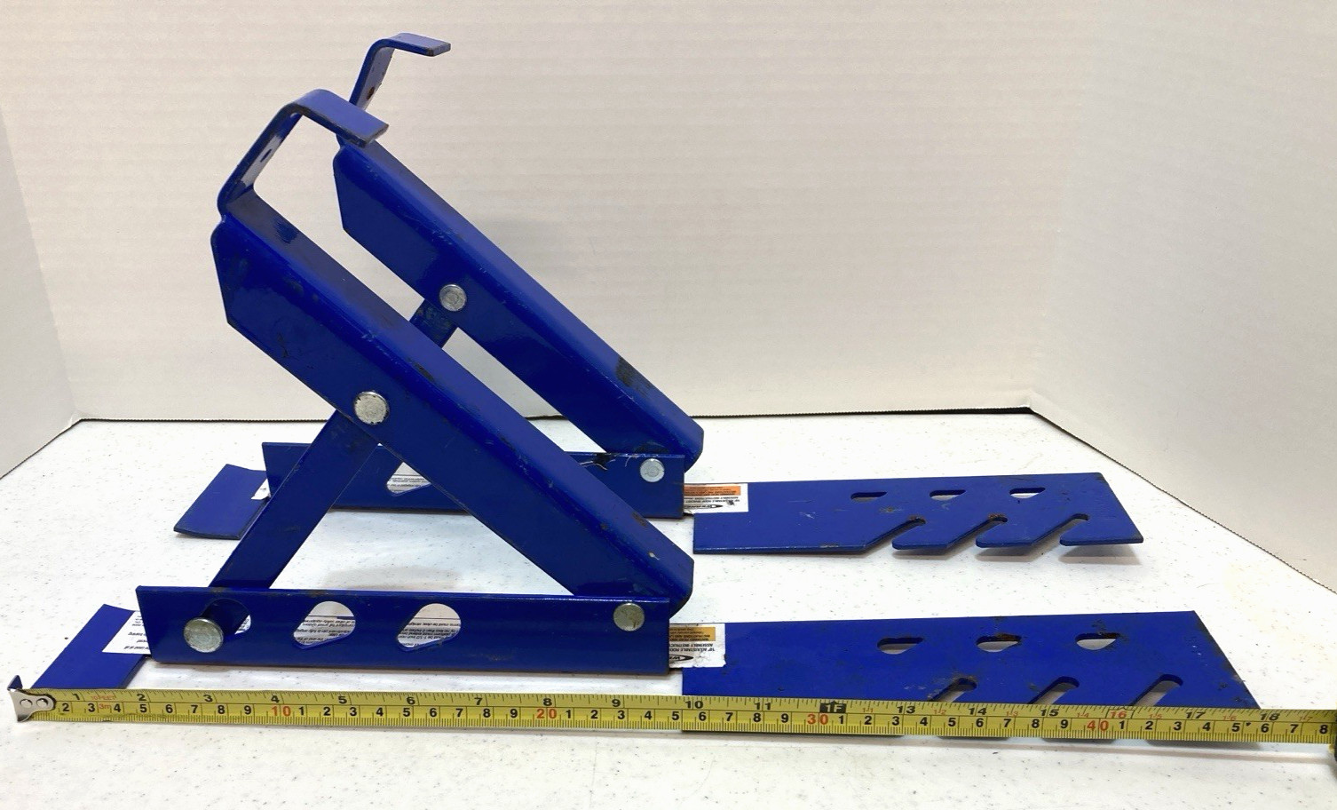 ** 1 PAIR ** Of WERNER ARB20-10 BLUE 10″ Roof Jack Brackets Adjustable 3 Ways