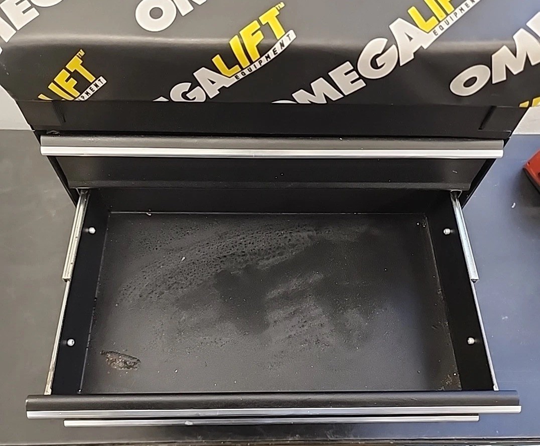 Omega Lift 92450 Rolling Mechanic Toolbox Creeper Seat 450 lb Capacity 3-Drawer