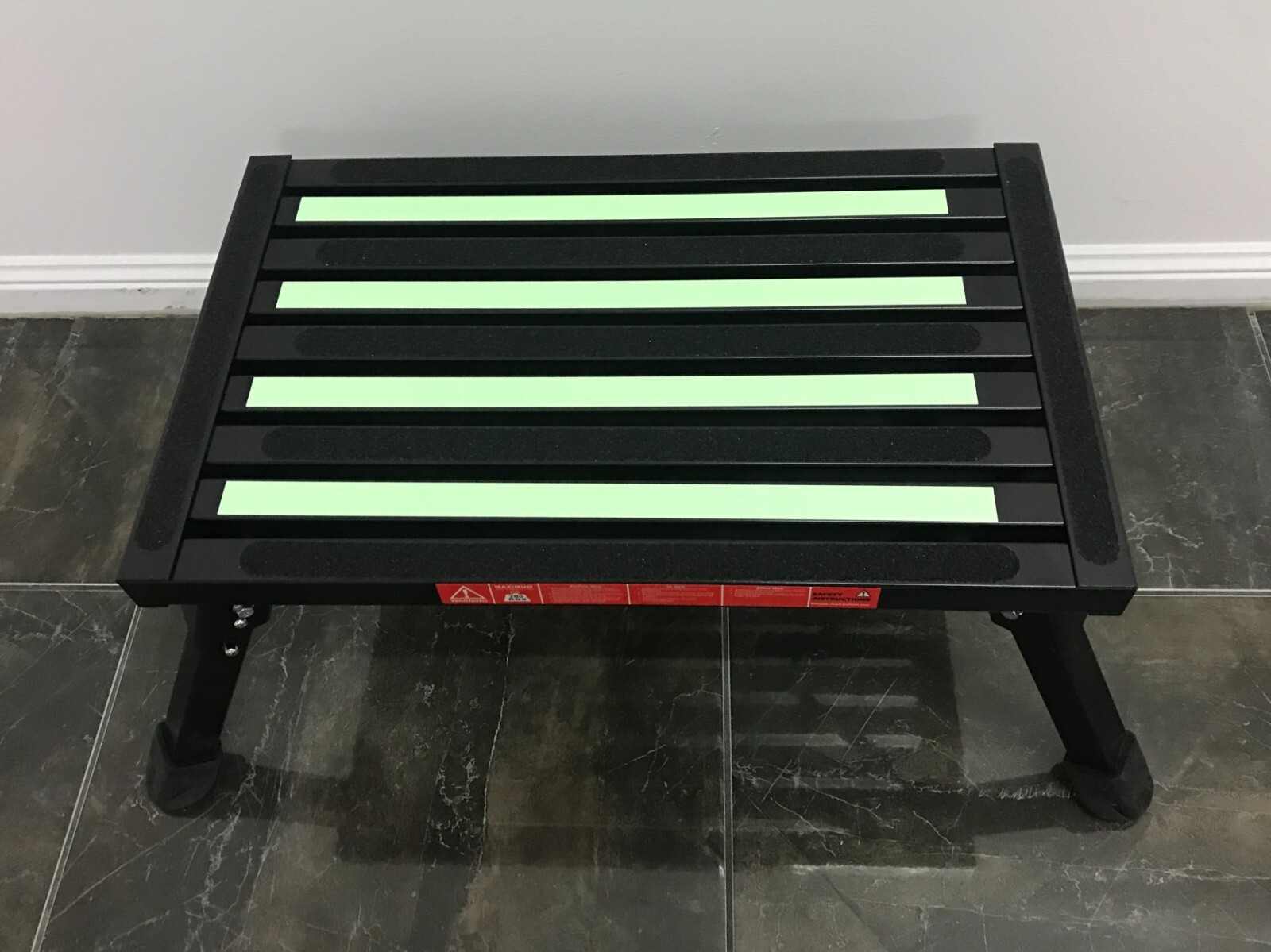 Caravan RV Lightweight Compact ILLUMINATING Folding Platform Step 22cm Height