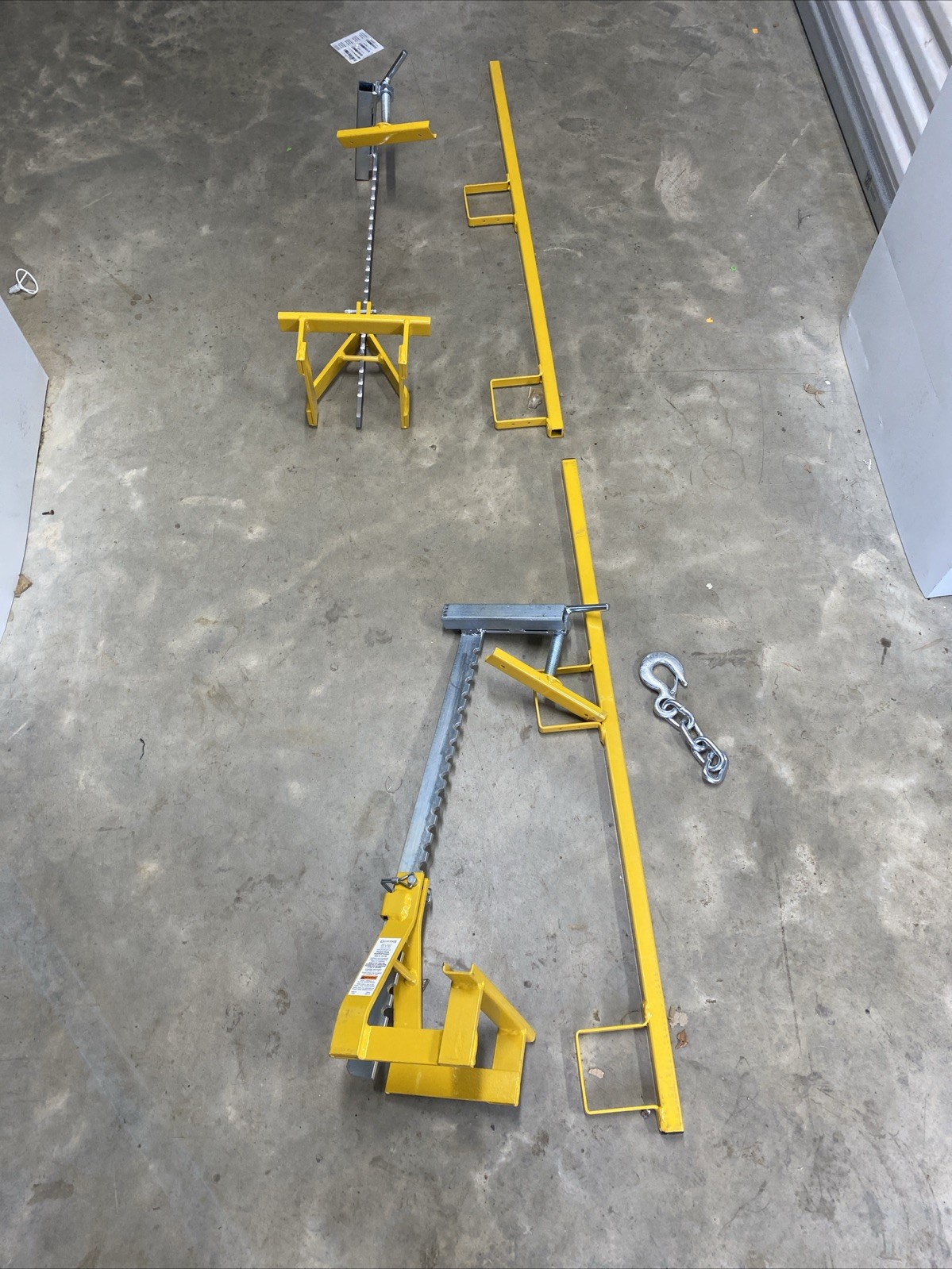 Guardian Fall Protection 15170 Parapet Clamp Guardrail System – SET**