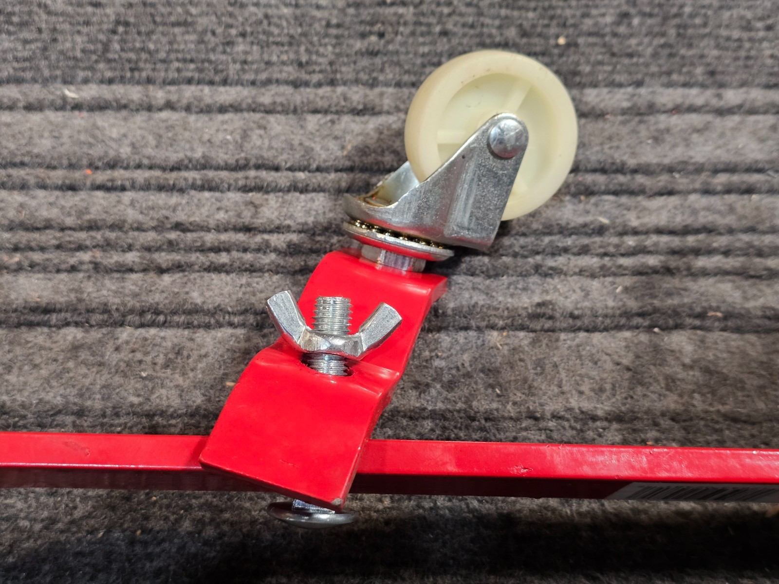 (QTY 2) Qualcraft 2481 Steel Powder-Coated Red Weather-Resistant Ladder Hook