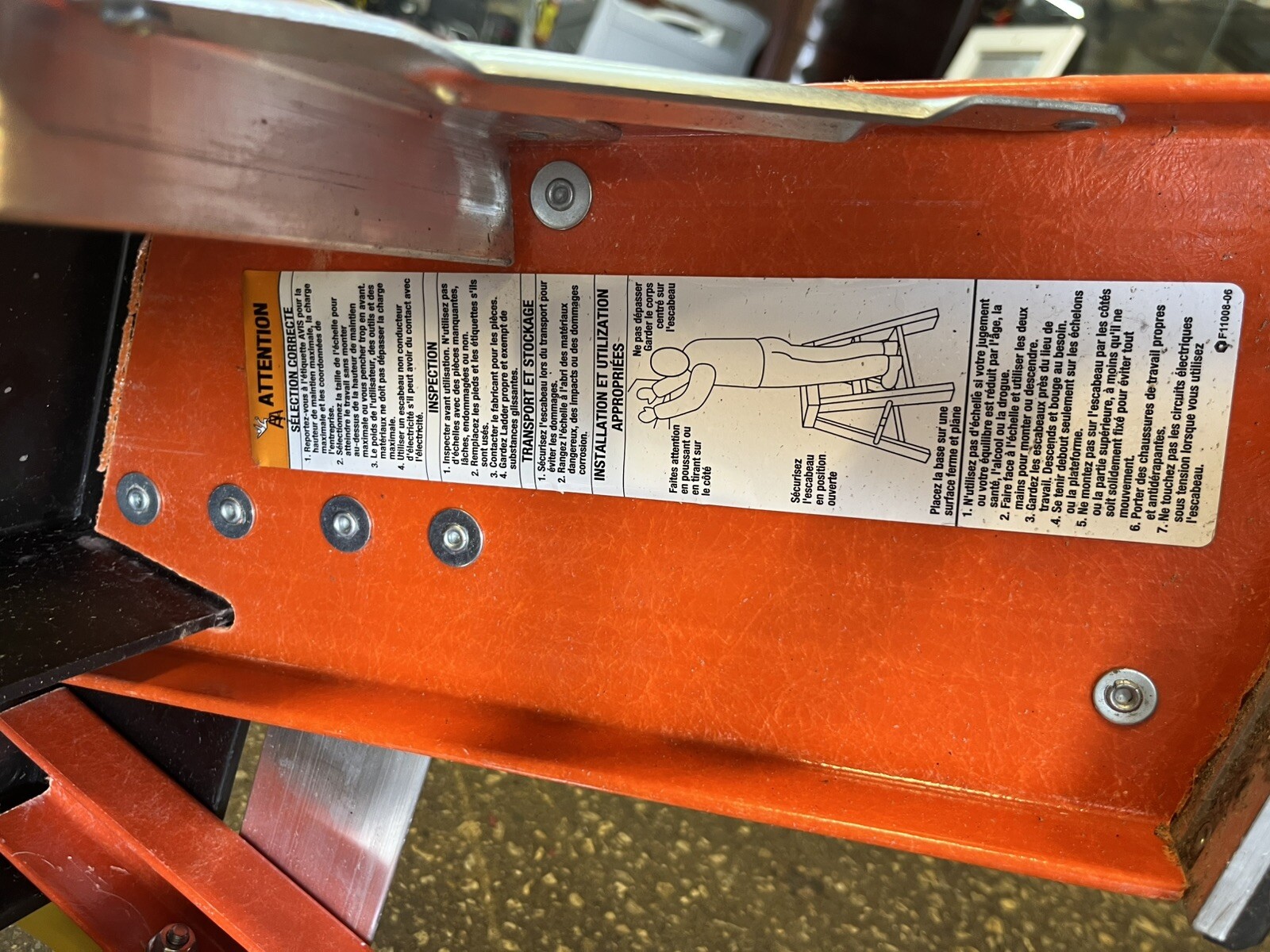 Louisville Fy8001 Step Stand, 1 Steps, 375 Lb Load Capacity, 13 In Tall Step