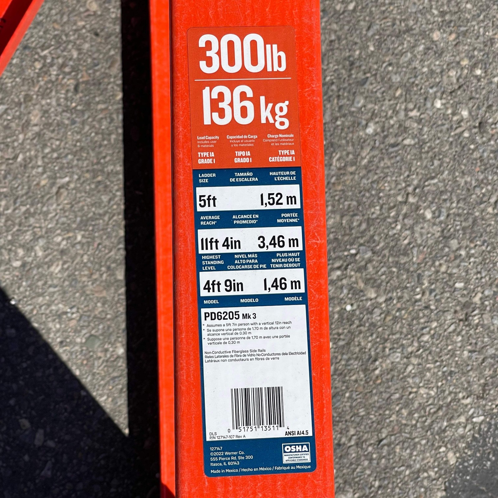 Z@ WERNER Podium Max Fiberglass a Frame Step Ladder 5-11 ft, 300 lbs cap Orange